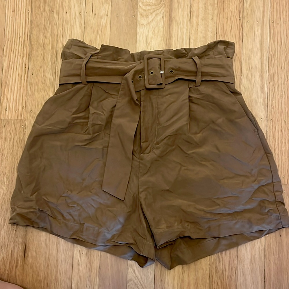 Women’s high waisted shorts